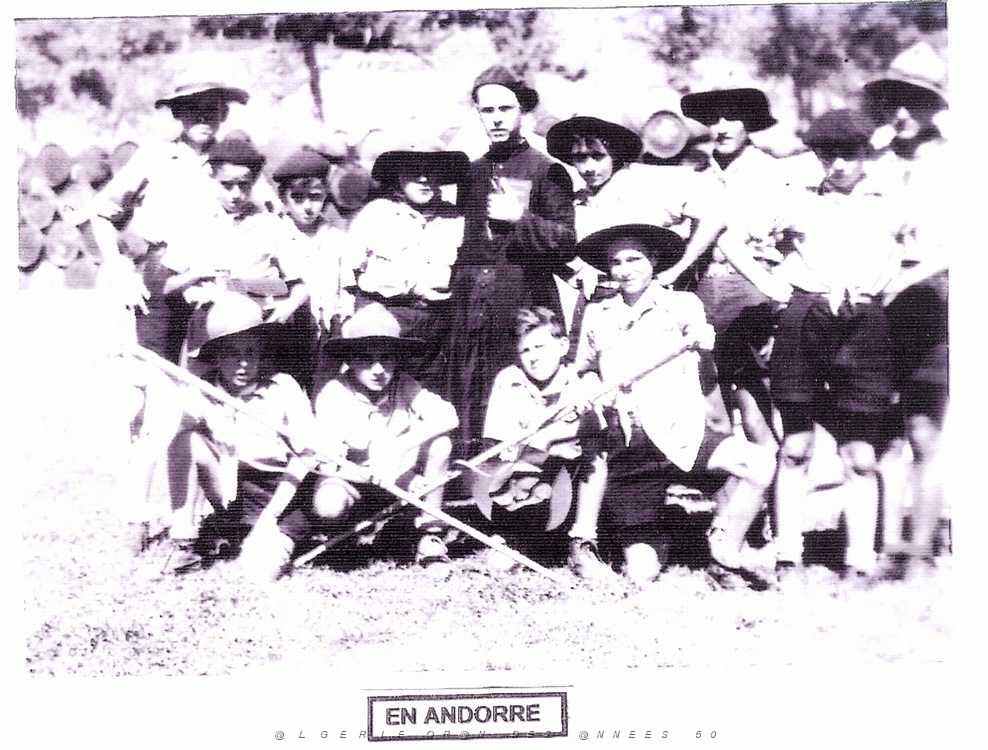 06 SCOUTS DE FRANCE GROUPE BAYARD 1 ERE ORAN zc0074.jpg